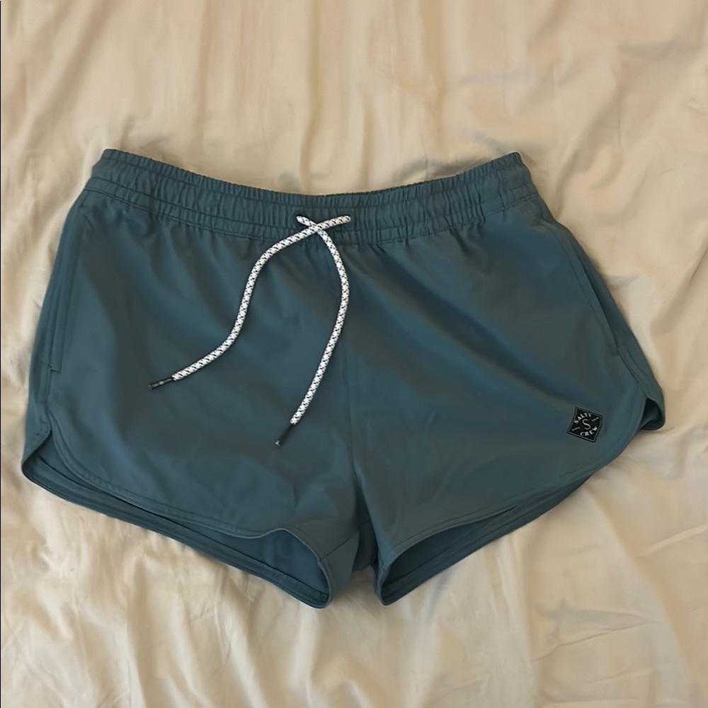 Salty Crew Blue Athletic Shorts Lightweight Moisture-Wicking